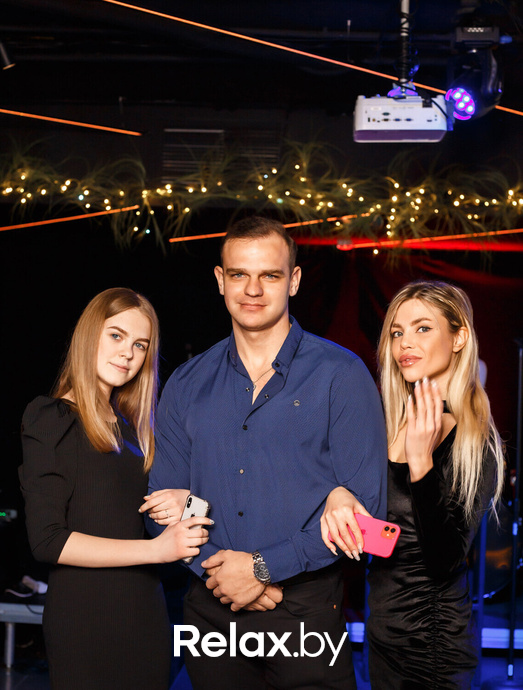 Друзья встречаются в Rokas, фото № 5