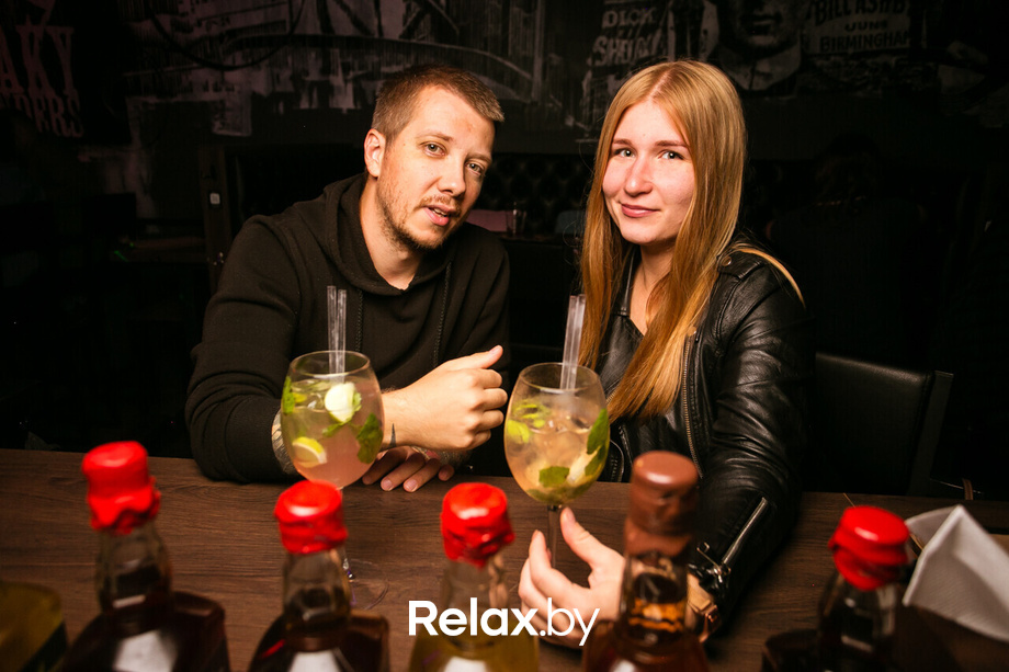 Пятница развратница в баре «Острые козырьки», фото № 3