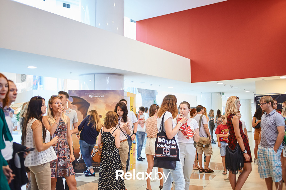 Предпремьерный показ фильма «Неоновый демон», фото № 38