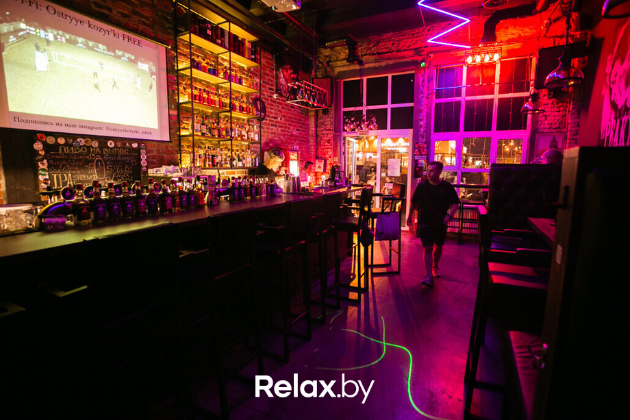 Пятница развратница в баре «Острые козырьки», фото № 17