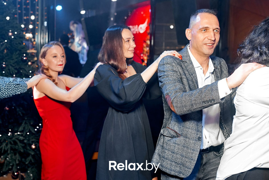 Предновогодние вечеринки в Ангелах, фото № 148