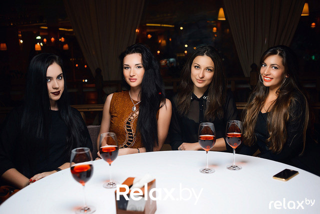 Самые красивые брюнетки и блондинки недели, фото № 32