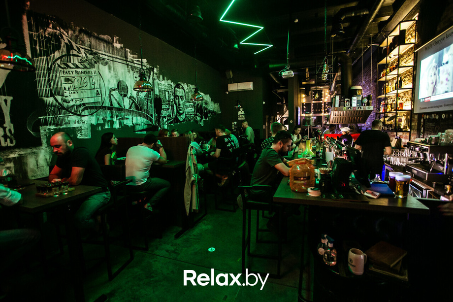 Пятница развратница в баре «Острые козырьки», фото № 19