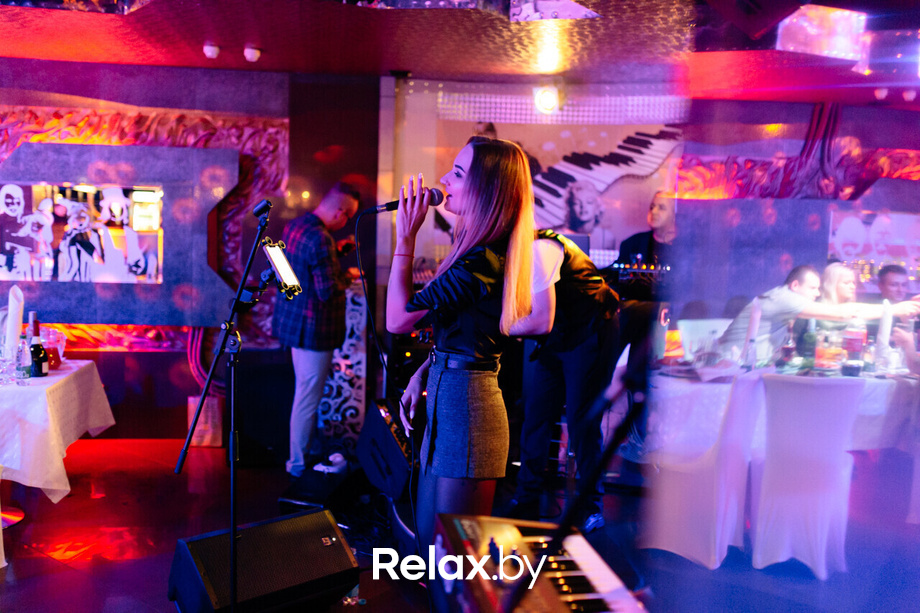 Кавер группа Starland в Ретро-кафе, фото № 9