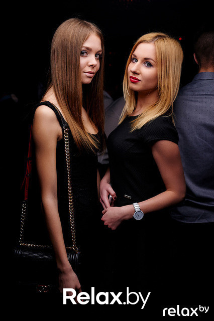 Самые красивые брюнетки и блондинки недели, фото № 7