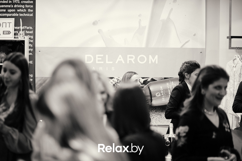 Открытие витрины бренда французской косметики Delarom Paris в магазине «Канцэпт Крама», фото № 75