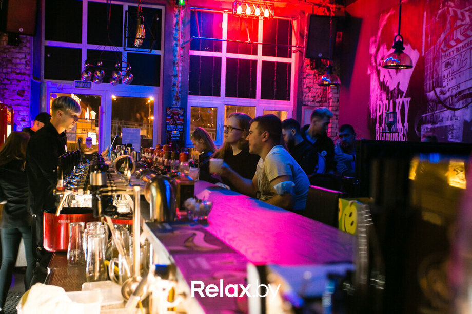 Счастливая суббота в баре «Острые козырьки», фото № 39