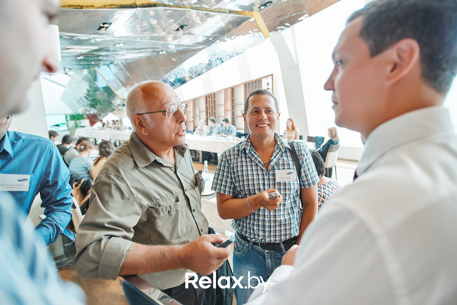 Samsung Galaxy S6 edge+  представлен в России, фото № 51