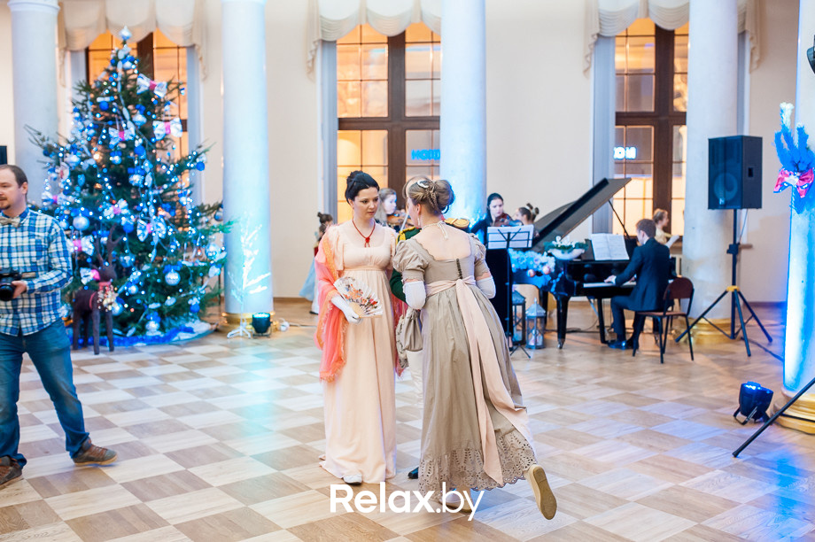 Семейный рождественский благотворительный бал Академии мюзикла "Ревю" - "Наши сердца", фото № 27