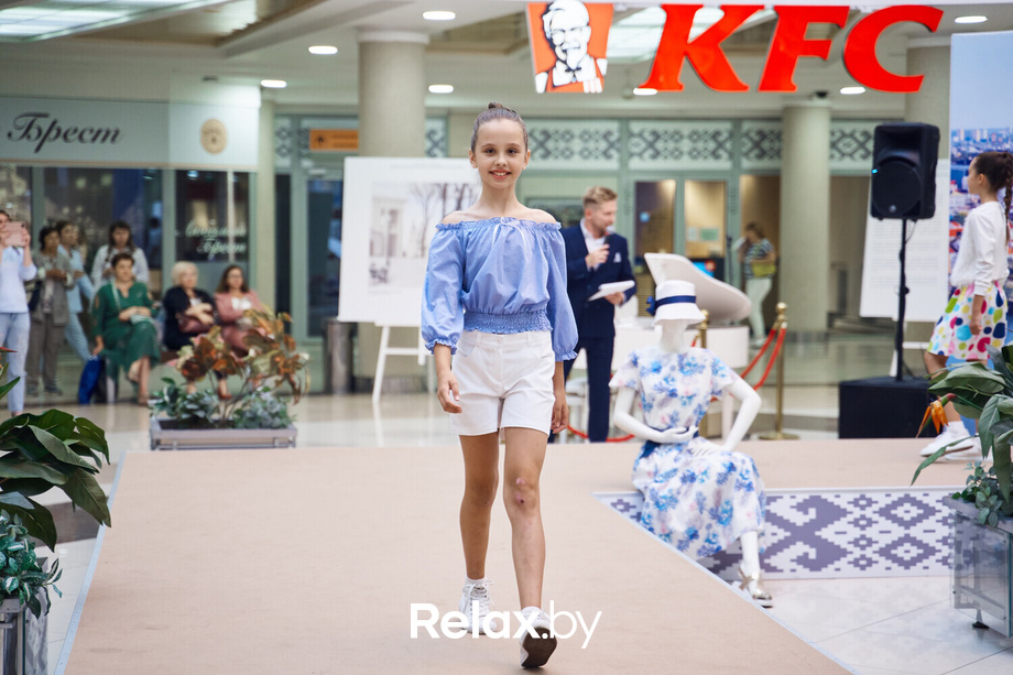 Время Искусства в ТЦ Столица: Мода, природа и поэзия, фото № 31