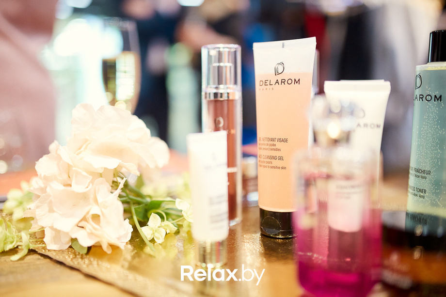 Открытие витрины бренда французской косметики Delarom Paris в магазине «Канцэпт Крама», фото № 80