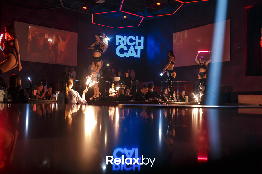 Friday night, фото № 13