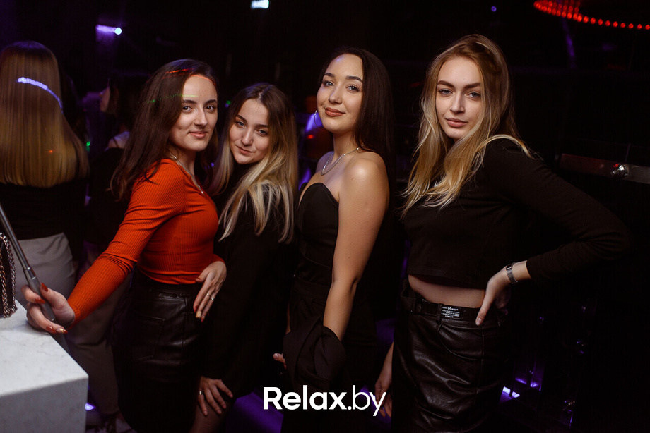 Танцы на Луне, фото № 1