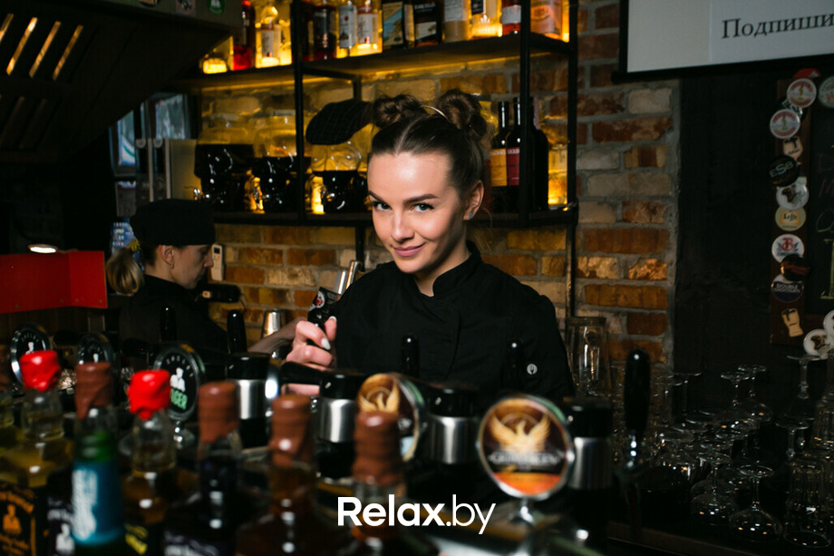 Счастливая суббота в баре «Острые козырьки», фото № 6