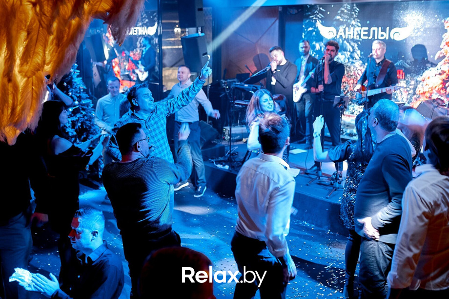 Предновогодние вечеринки в Ангелах, фото № 78