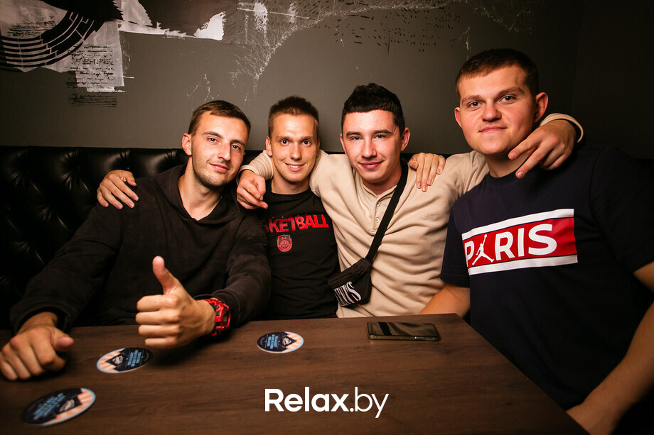 Пятница развратница в баре «Острые козырьки», фото № 2