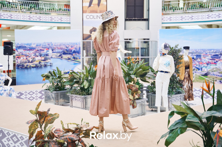 Время Искусства в ТЦ Столица: Мода, природа и поэзия, фото № 122