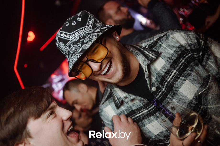 Saturday, фото № 1