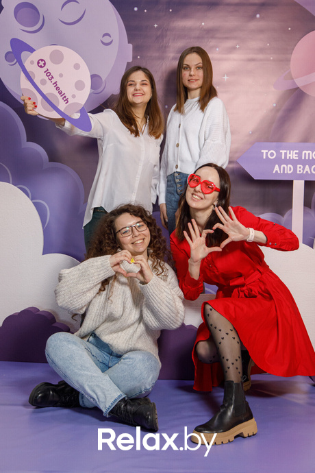 To The Moon & Back, фото № 9