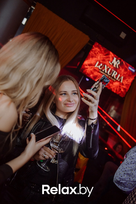 Friday LUXURIA, фото № 2