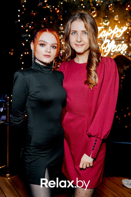 Предновогодние вечеринки в Ангелах, фото № 2