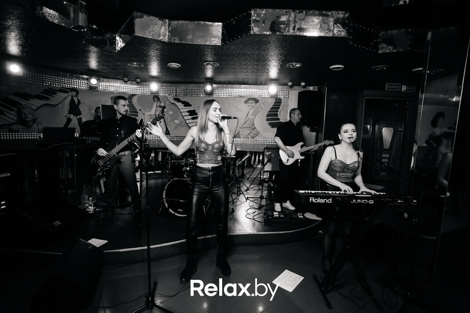 Кавер группа Starland в Ретро-кафе, фото № 60