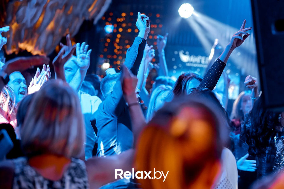 Предновогодние вечеринки в Ангелах, фото № 38