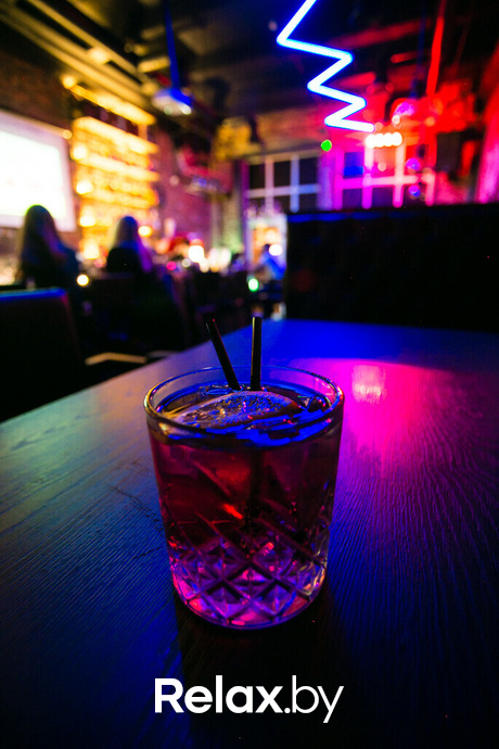 Счастливая суббота в баре «Острые козырьки», фото № 77