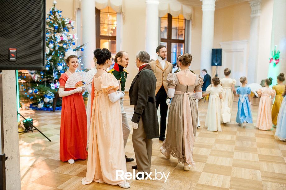 Семейный рождественский благотворительный бал Академии мюзикла "Ревю" - "Наши сердца", фото № 13