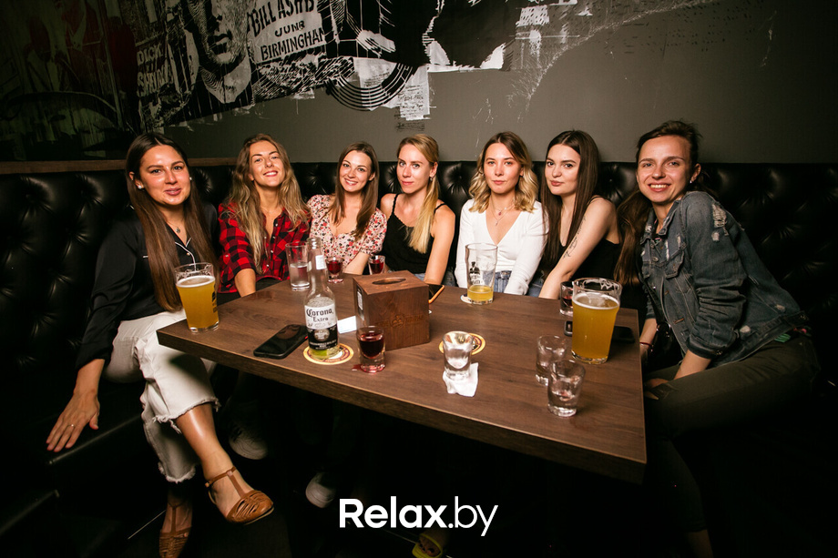 Пятница развратница в баре «Острые козырьки», фото № 3