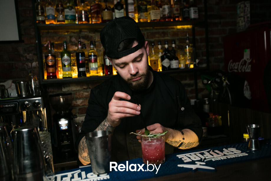 Счастливая суббота в баре «Острые козырьки», фото № 23