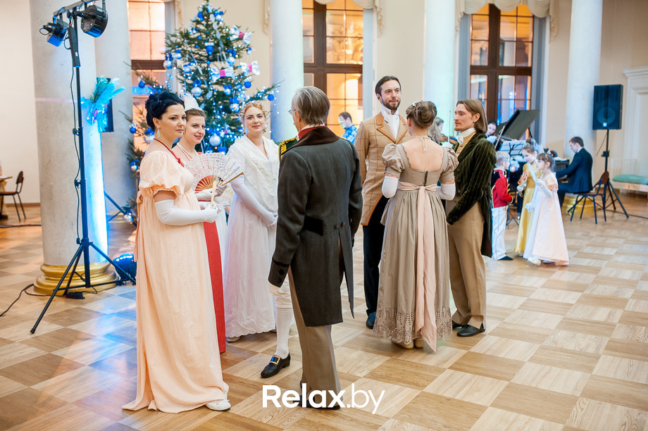 Семейный рождественский благотворительный бал Академии мюзикла "Ревю" - "Наши сердца", фото № 14