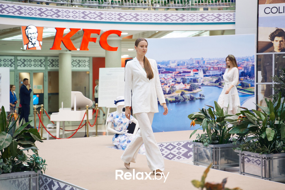 Время Искусства в ТЦ Столица: Мода, природа и поэзия, фото № 103