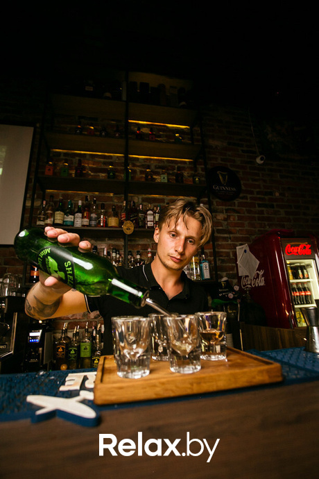 Пятница развратница в баре «Острые козырьки», фото № 21