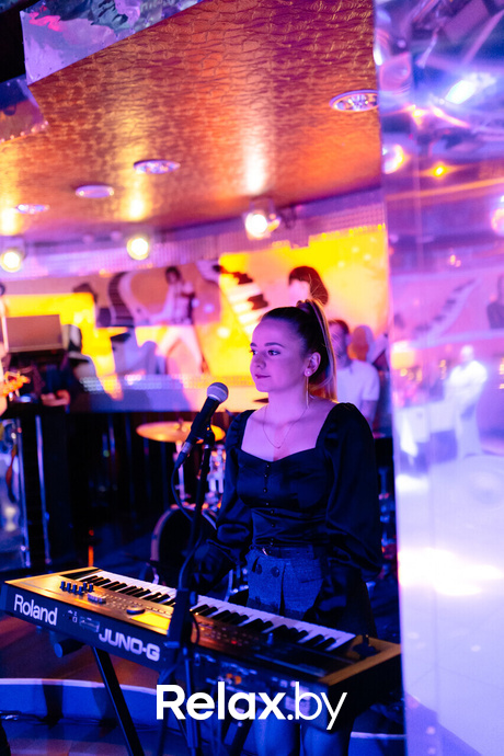 Кавер группа Starland в Ретро-кафе, фото № 10