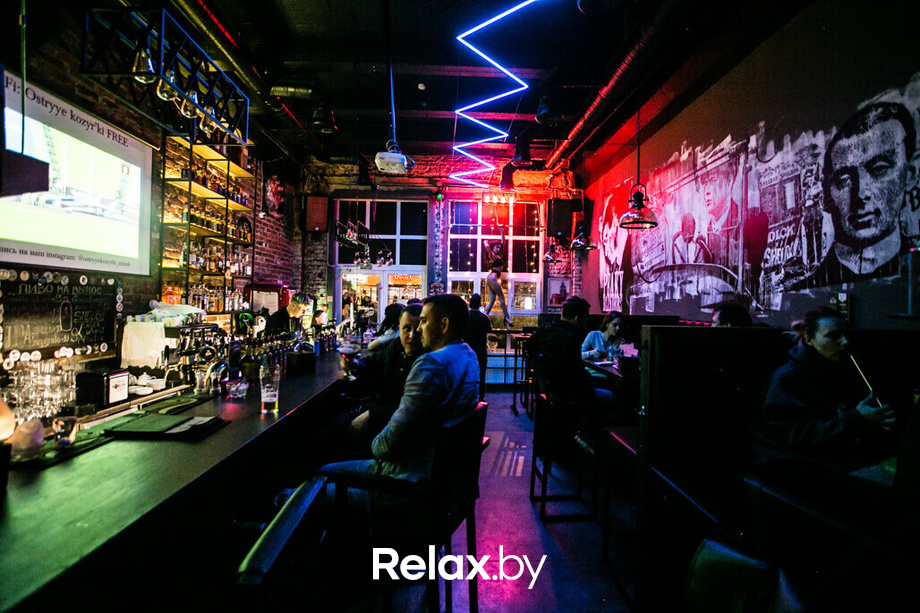 Счастливая суббота в баре «Острые козырьки», фото № 17