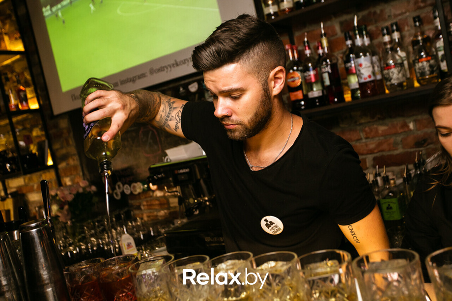 Пятница развратница в баре «Острые козырьки», фото № 19