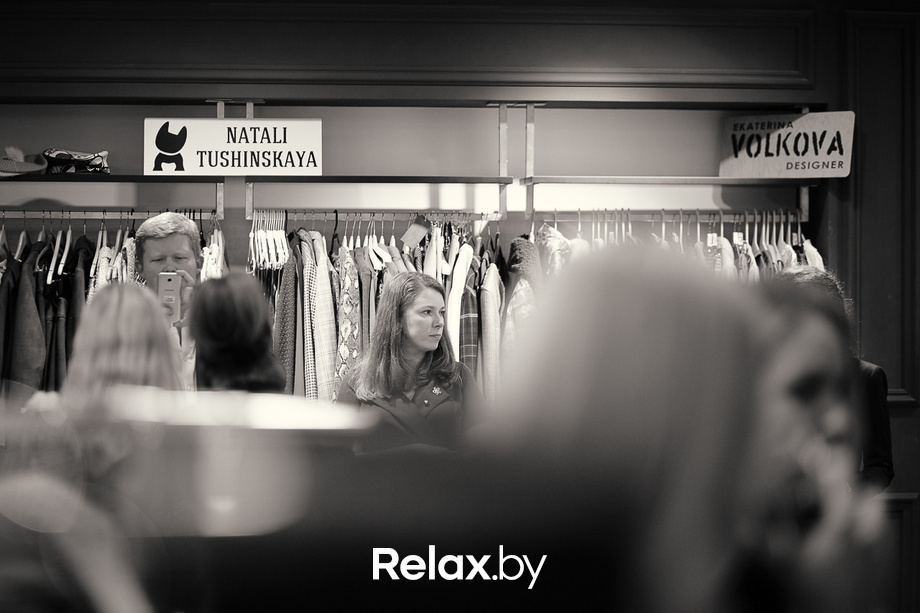 Открытие витрины бренда французской косметики Delarom Paris в магазине «Канцэпт Крама», фото № 39