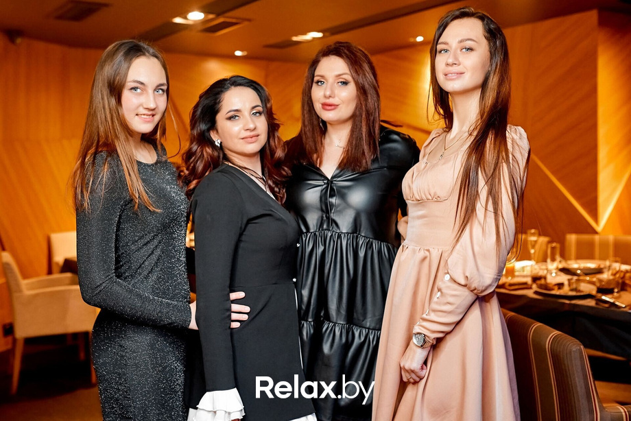 Предновогодние вечеринки в Ангелах, фото № 110