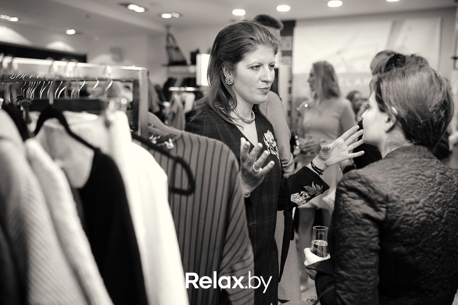 Открытие витрины бренда французской косметики Delarom Paris в магазине «Канцэпт Крама», фото № 22