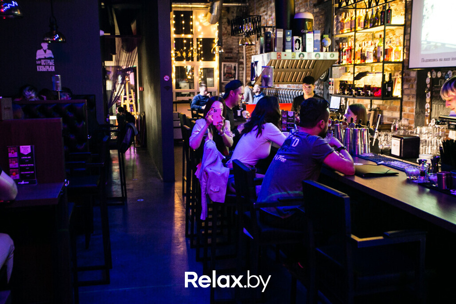 Счастливая суббота в баре «Острые козырьки», фото № 32