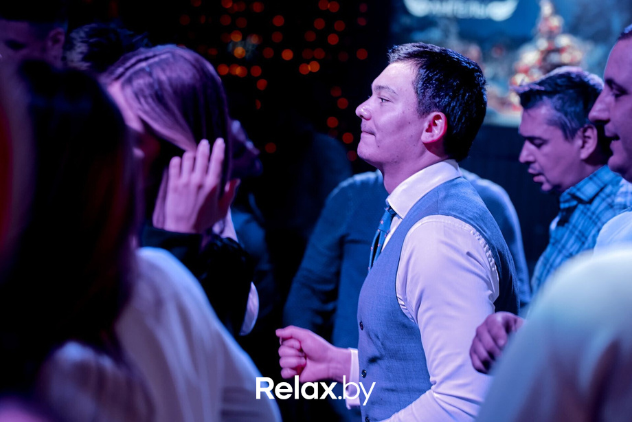 Предновогодние вечеринки в Ангелах, фото № 40