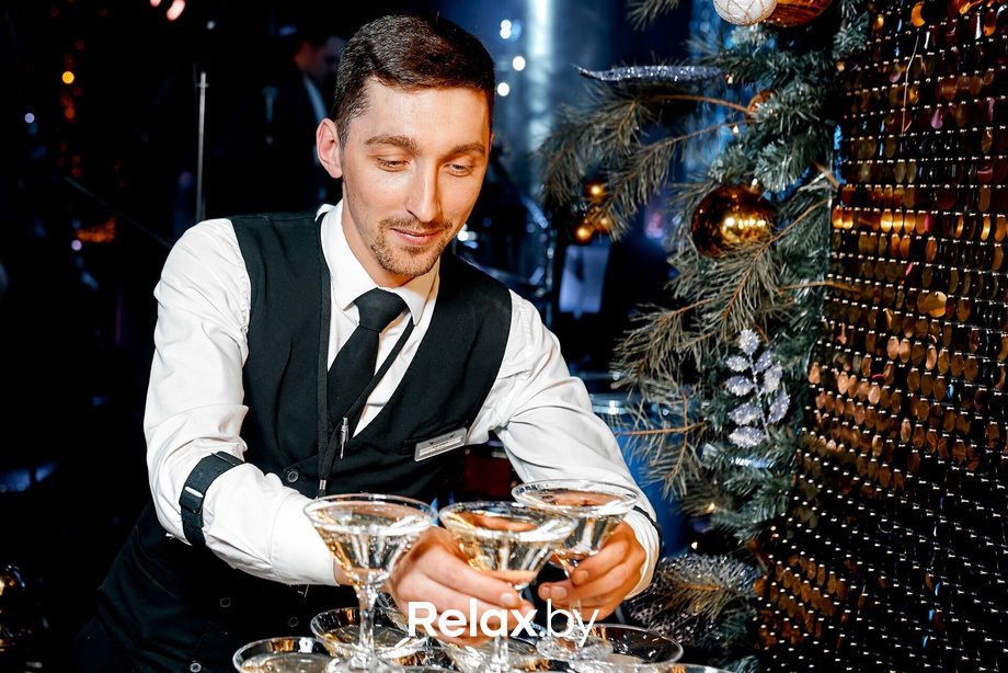 Предновогодние вечеринки в Ангелах, фото № 129