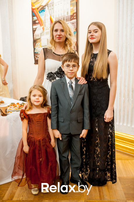 Семейный рождественский благотворительный бал Академии мюзикла "Ревю" - "Наши сердца", фото № 73