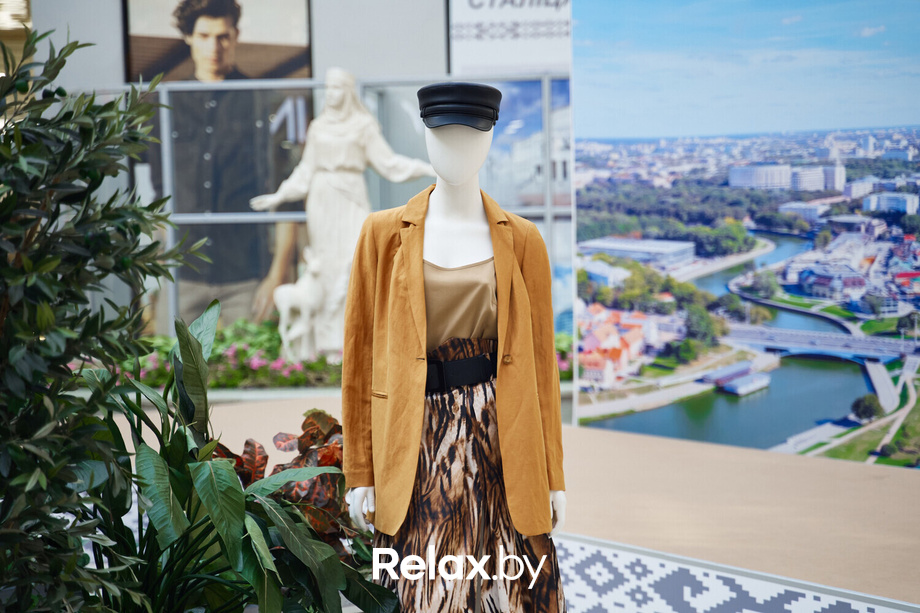 Время Искусства в ТЦ Столица: Мода, природа и поэзия, фото № 12