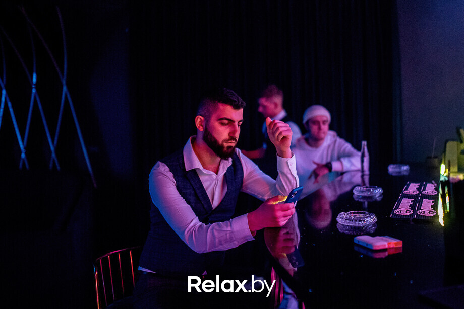 Премьера трека SHIR & ZINA - "Игра окончена", фото № 3