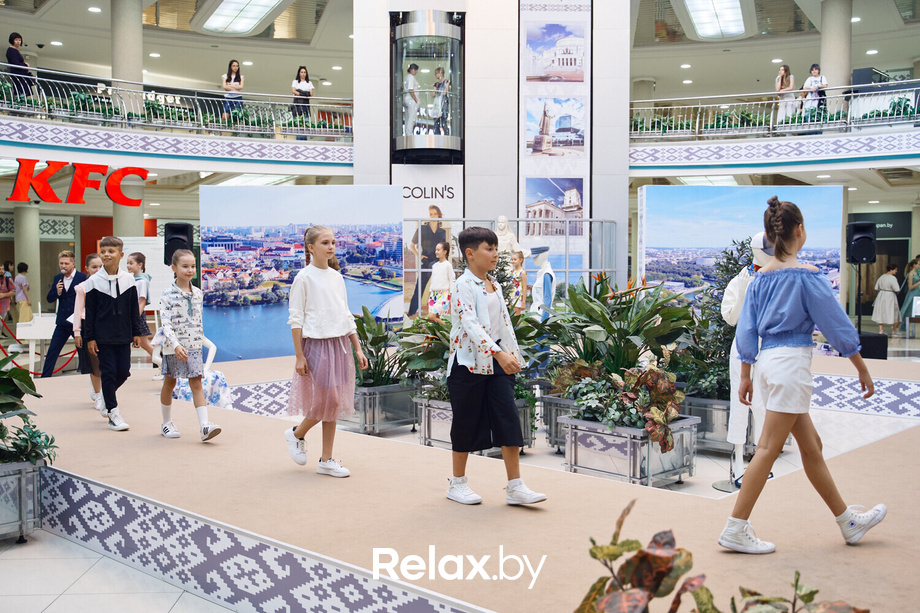 Время Искусства в ТЦ Столица: Мода, природа и поэзия, фото № 48