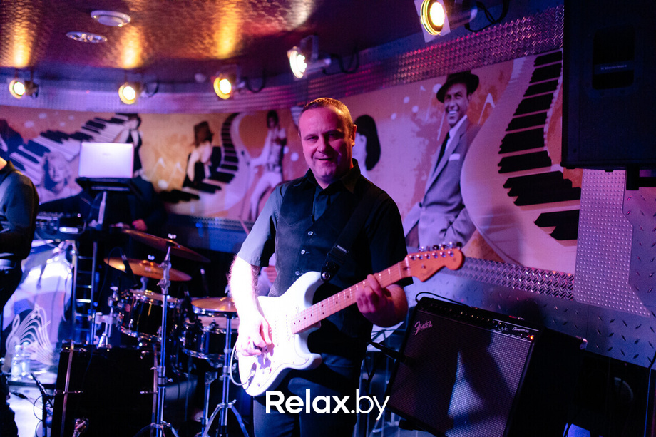 Кавер группа Starland в Ретро-кафе, фото № 43