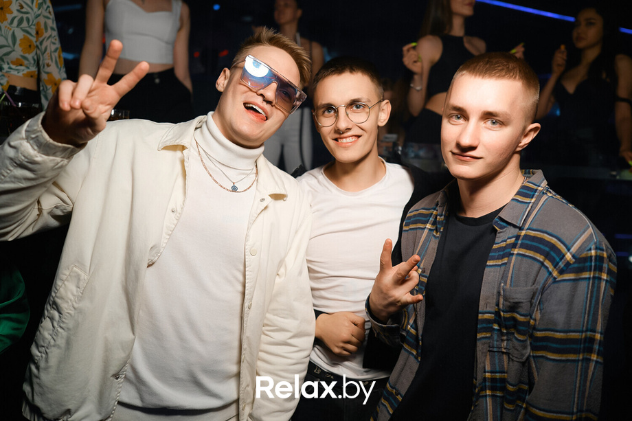 On the Luna, фото № 15