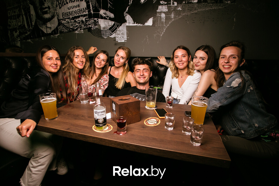 Пятница развратница в баре «Острые козырьки», фото № 4